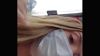 Sem calcinha itty-bitty onibus... provocando ao passageiro carry out lado e deixando ele tocar a ppkinha .... quer ver o flick completo??... : bolivianamimi