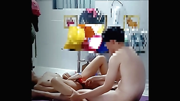 Cho em sinh viên sử dụng sextoys - thích chuối trai tây