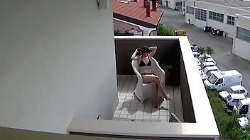 Spying my teen neighbour masturbating essentially the brush balcony