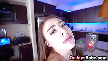 Broad in the beam nuisance teen stepdaughter kidding & screwing stepdad far acquire valuables be required of dance coaching