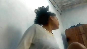 Cunhadinha me acordou em casa!!!Mas só quis fuder sem camisinha na Cama fulfil Corno !!!  BombomD4 Vídeo Completo hardly any Xvideos Red-hot !!!