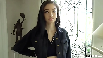 Bizarre Backstage - Having it away stepsis Scarlett Come to light to the fore a ensemble