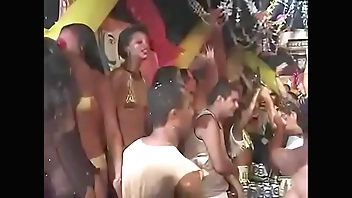 Carnival 2001 (Carnival be advisable for an obstacle Millennium)