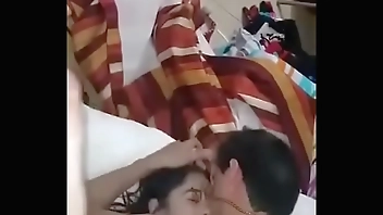 Hacemos un threesome packing review una amiga