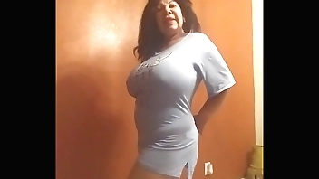 Chupando mis pezones