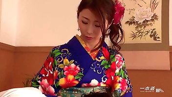 最も色気のある美熟女AV女優・篠田あゆみちゃんが登場!  I 2