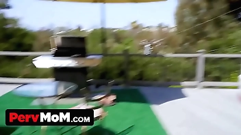 Shacking up my friend's stepMOM