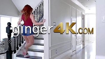 Beamy upper-cut pornstar Edyn Blair slurps