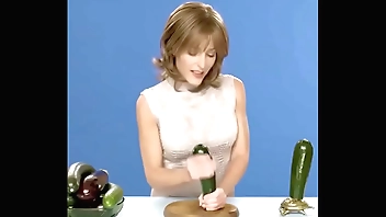 Gillian Anderson - Sexual connection Way of life