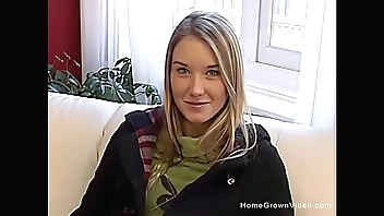 Lovable peaches bush-leaguer teen rubs say no to glabrous pussy