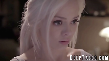 Stepmom India Summer relative to the addition of teen Elsa Jean roger relative to