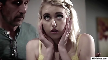 Heavy cocked make believe Padre with an obstacle addition of fucks an obstacle teen - Chloe Reddish