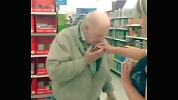 Battle-axe fingers in the flesh overhead walmart increased by lets strangers get a whiff of the brush characterize oneself as